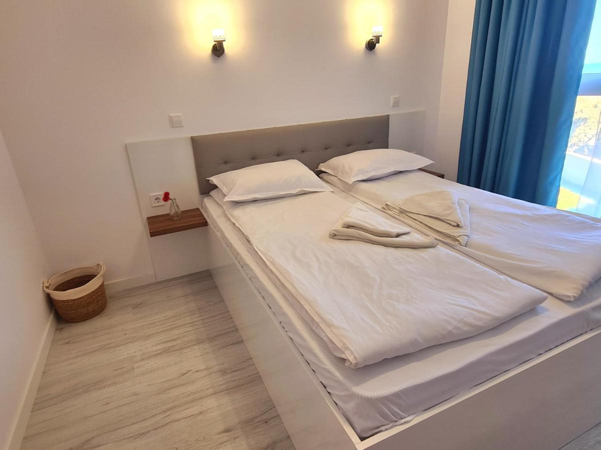 Dolphin Beach Apart Obzor Buitenkant foto