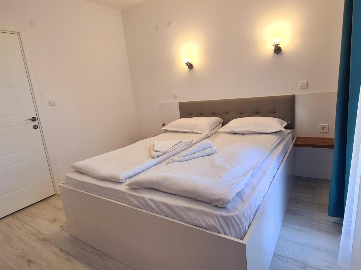 Dolphin Beach Apart Obzor Buitenkant foto
